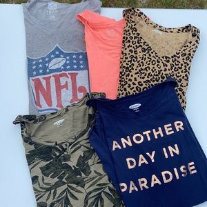 Bundle of Woman’s Old Navy Tees L/XL